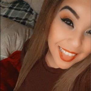 Meet your Posher, Brianna